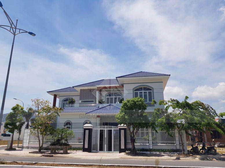 Biệt thự tân cổ điển hệ mái Thái
