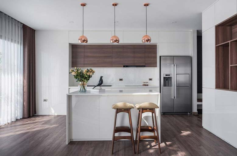 Phòng bếp đẹp thiết kế tối giản, sáng sủa