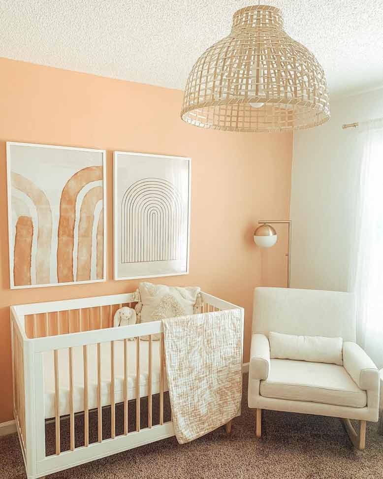 Phòng ngủ với tông cam pastel