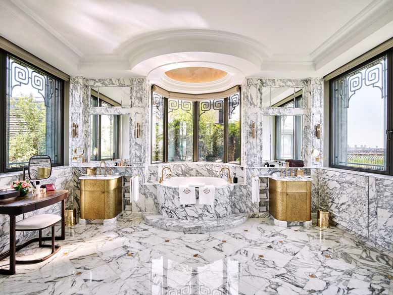 Top 10 mẫu nội thất phòng tắm độc đáo của khách sạn nổi tiếng thế giới