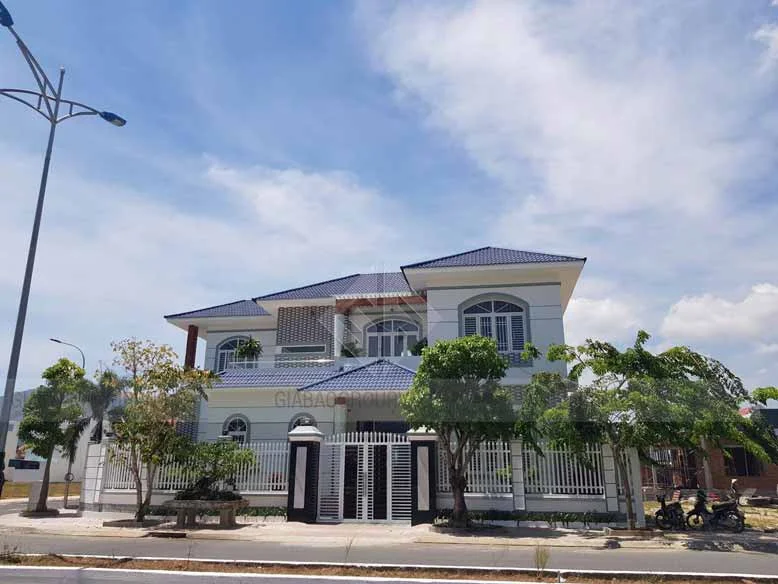 Toàn cảnh mẫu biệt thự 2 tầng hiện đại
