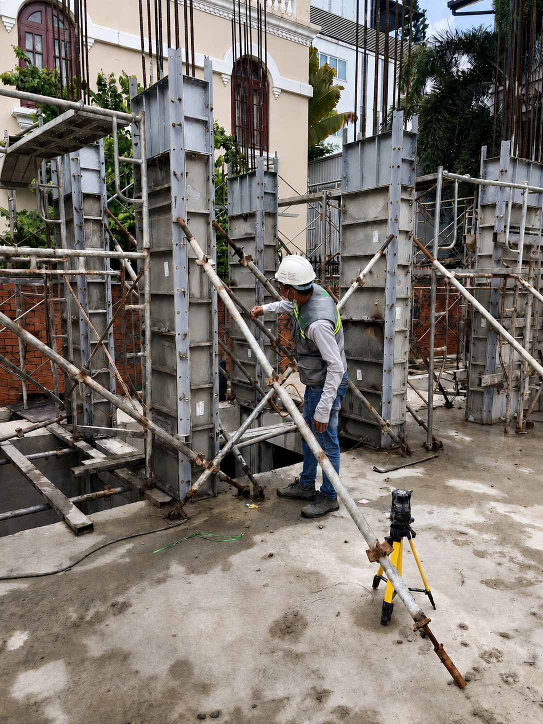 Tiến trình thi công 4
