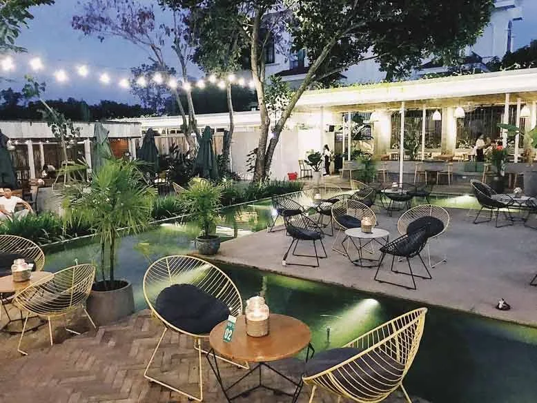 Khu ốc đảo ấn tượng và thu hút của quán cafe sân vườn đẹp
